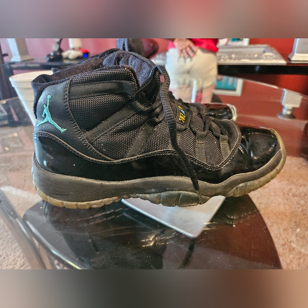 Jordan 11 size 6.5